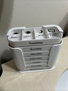 Weekly Pill Organizer - White